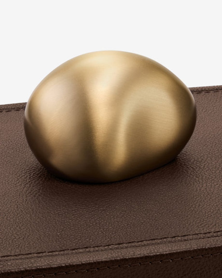 ASSOULINE LIBRARY ACCESORIES -PEBBLE TRINKET BOX - BROWN PEBBLED LEATHER
