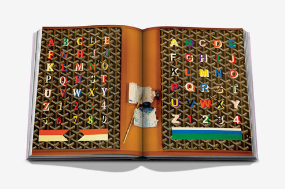 ASSOULINE - THE CASSICS COLLECTION  - FASHIONPHILE THE BOOK OF ICONIC BAGS