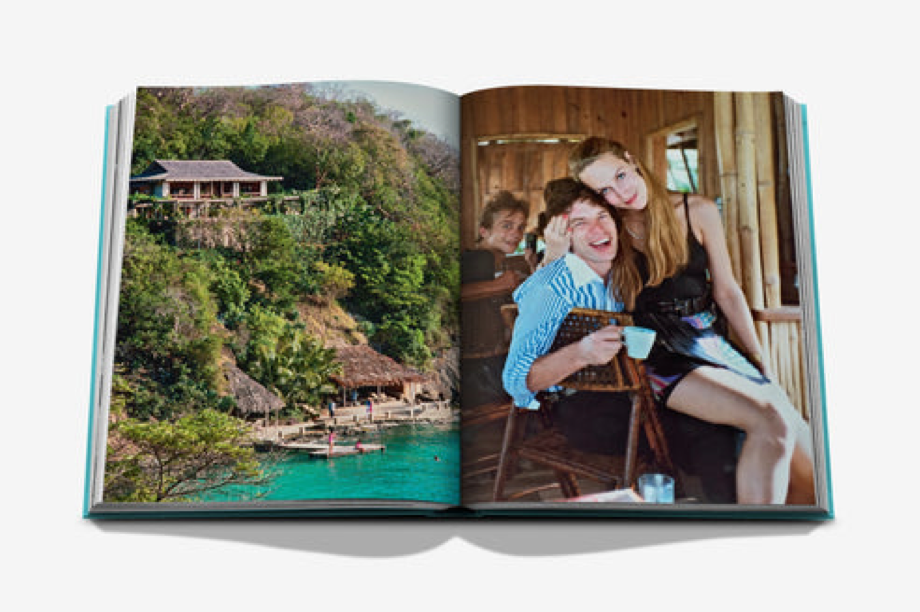 ASSOULINE - THE TRAVEL COLLECTION  -MUSTIQUE ICON