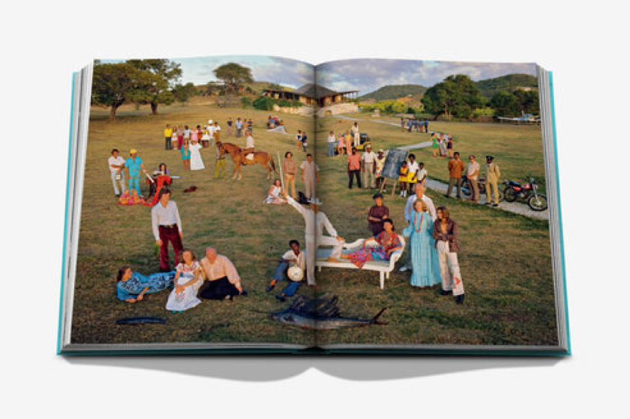 ASSOULINE - THE TRAVEL COLLECTION  -MUSTIQUE ICON